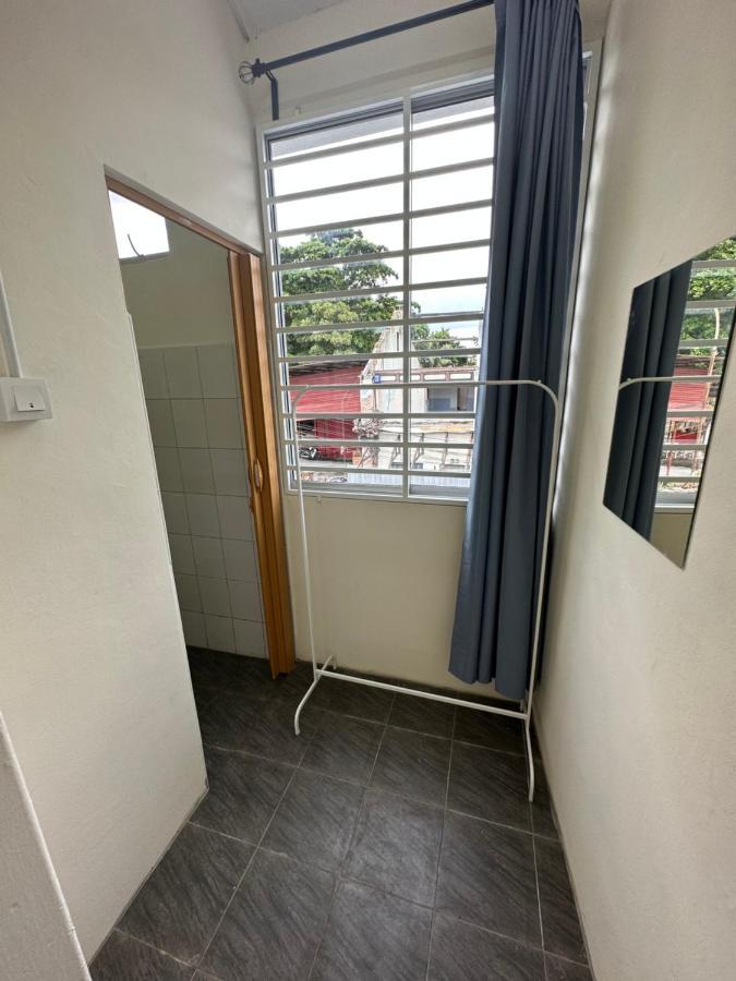 Ww Hostel 22A Private Shower George Town  Kültér fotó